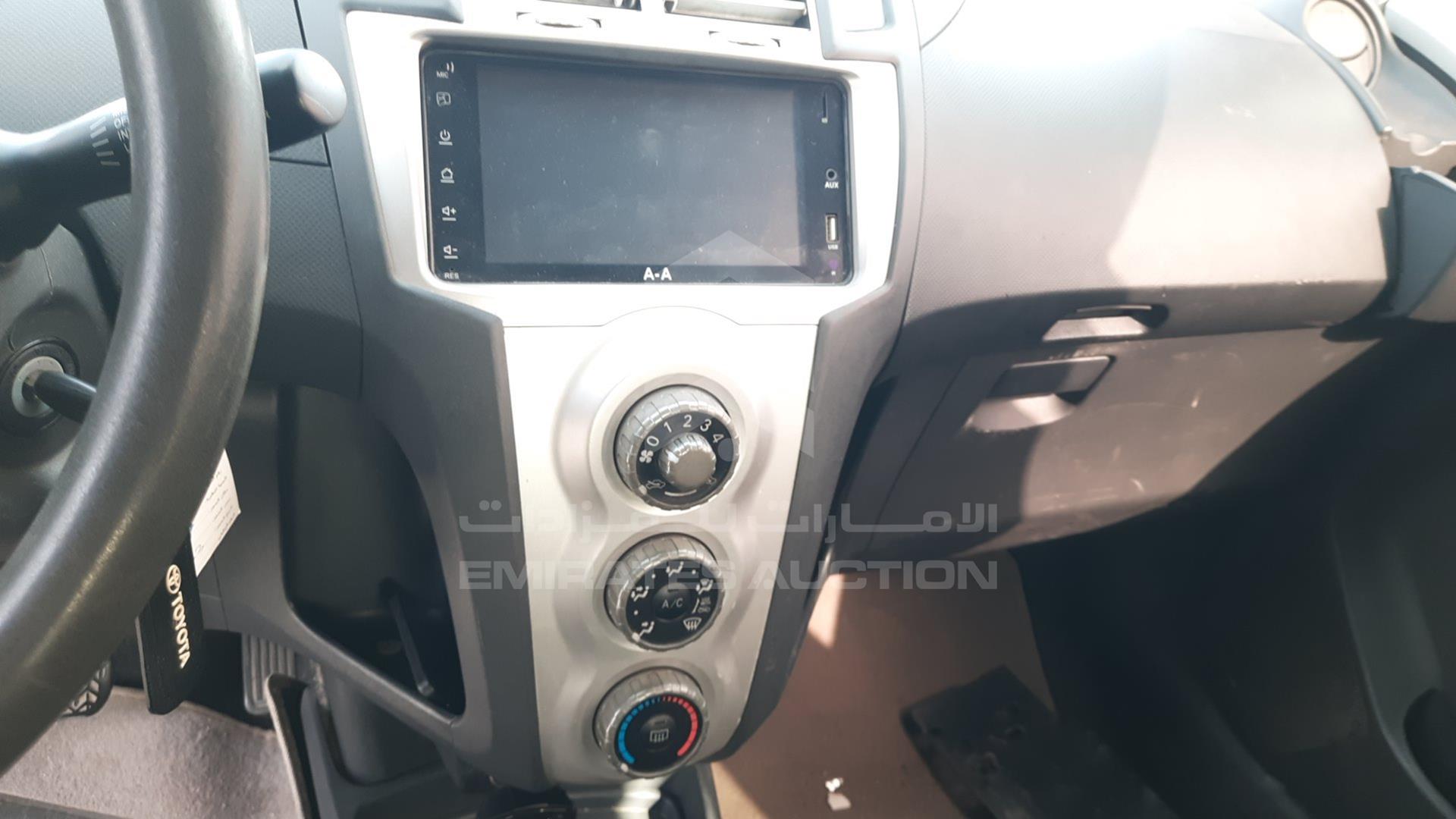 2008 TOYOTA YARIS VIN: JTDKW923585089579