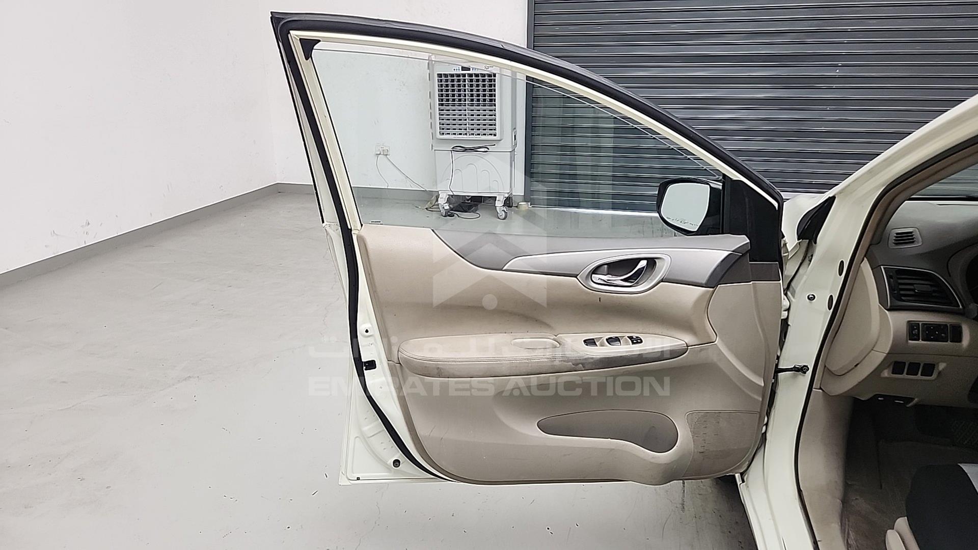 2015 NISSAN TIIDA VIN: MNTBC2C93F6008355