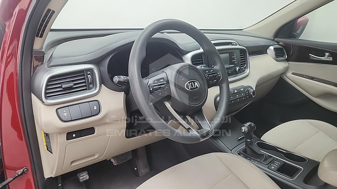 2016 Kia Sorento — Front Left Driver Dashboard View — Photo 6