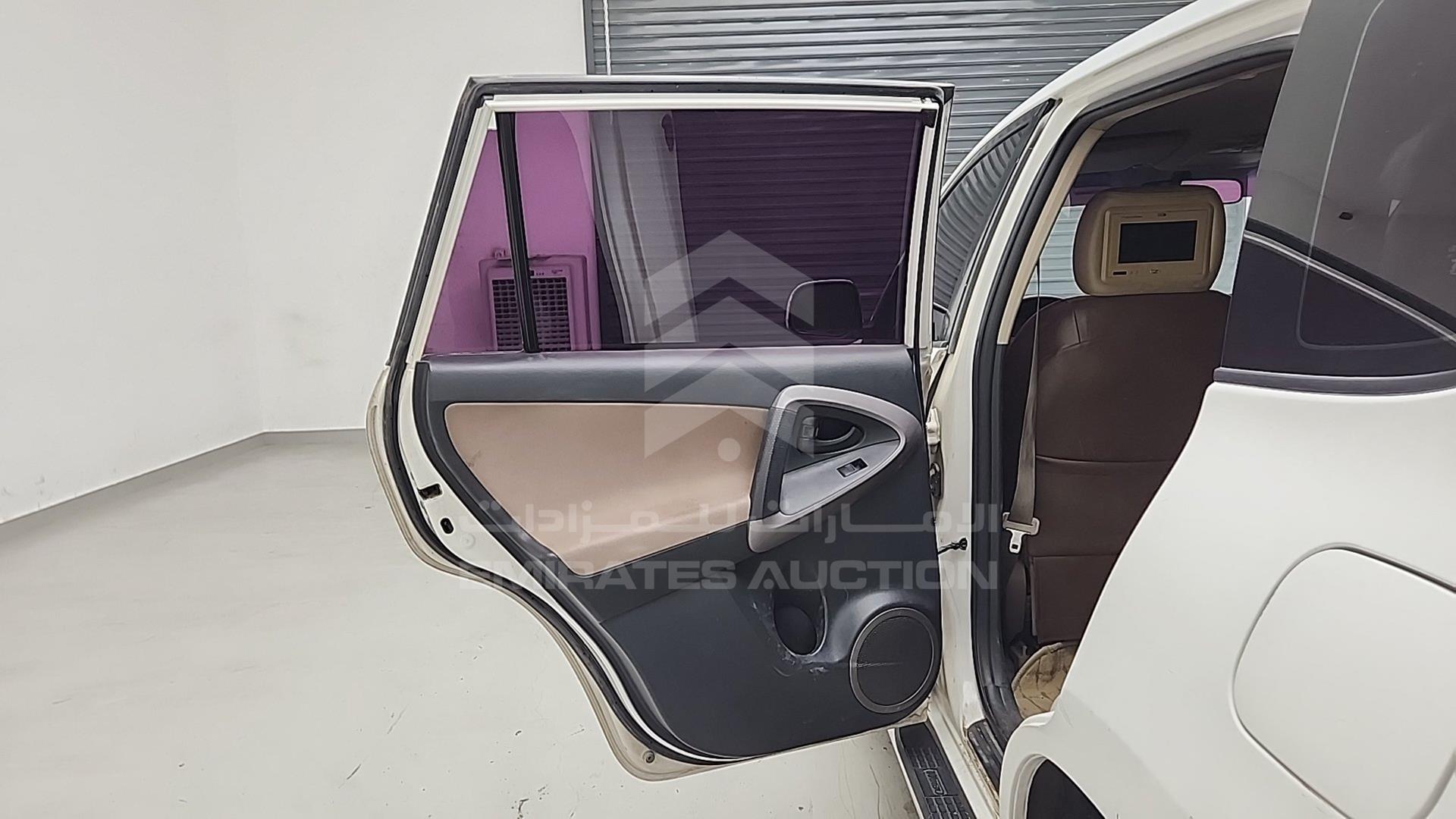 2006 TOYOTA RAV-4 VIN: JTMBD33V265035804