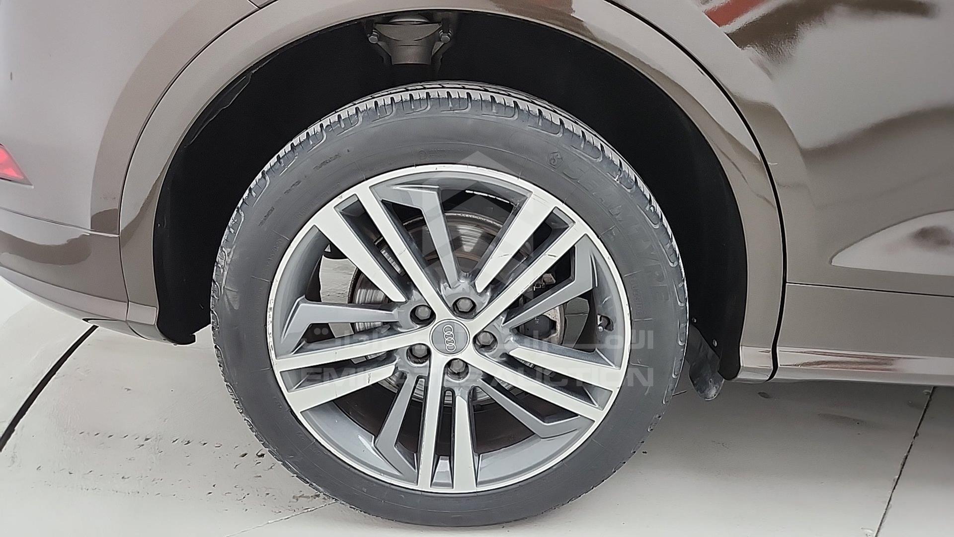 2018 AUDI Q5 VIN: WA1ZZZFY3J2134239