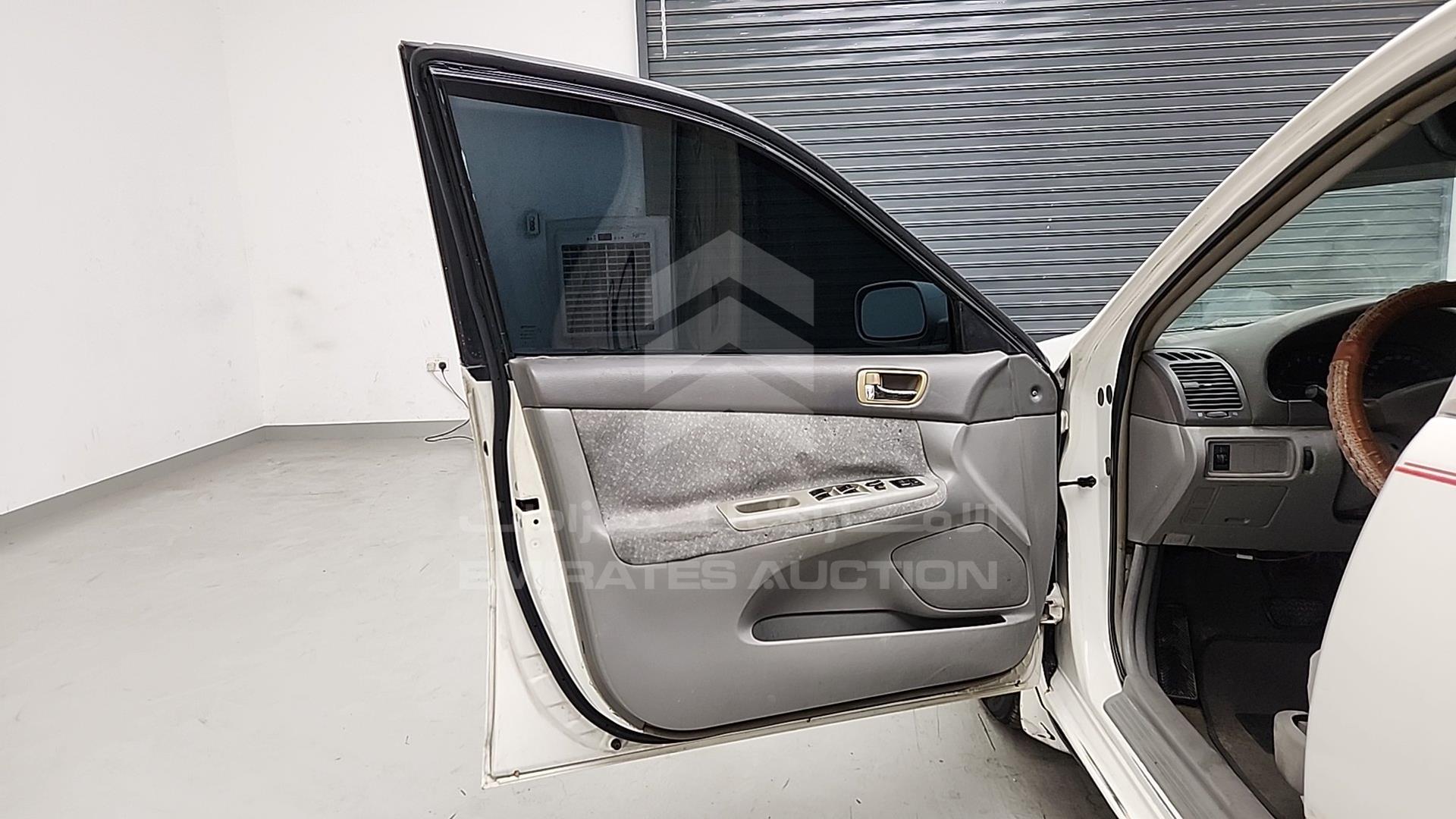 2004 TOYOTA CAMRY VIN: 6T1BE33KX4X467674