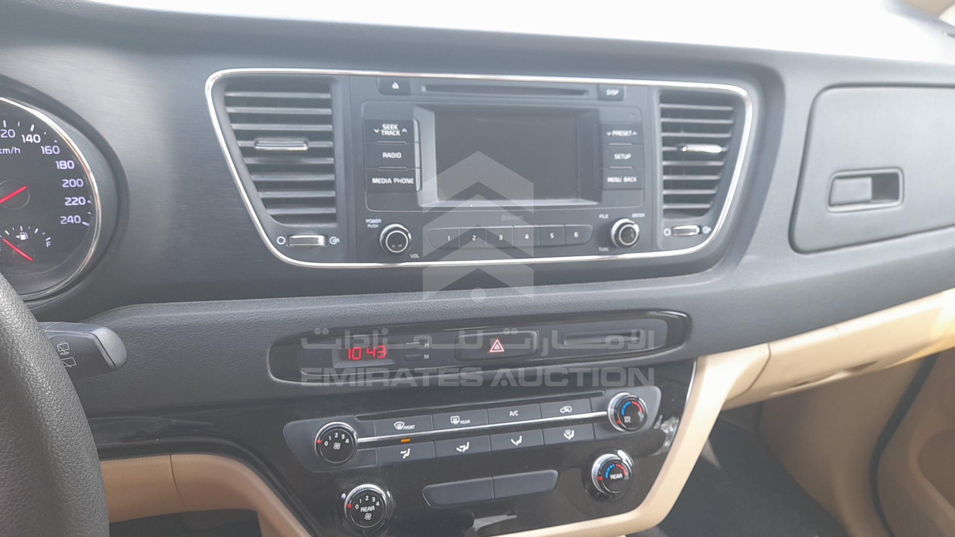 2020 KIA CARNIVAL VIN: KNAMB8122L6645483