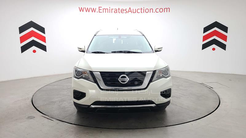 5N1DR2M53JC600144 Auction: EmiratesAuction Lot: 409004 5N1DR2M53JC600144 Nissan Pathfinder 2018 WHITE Photo 1