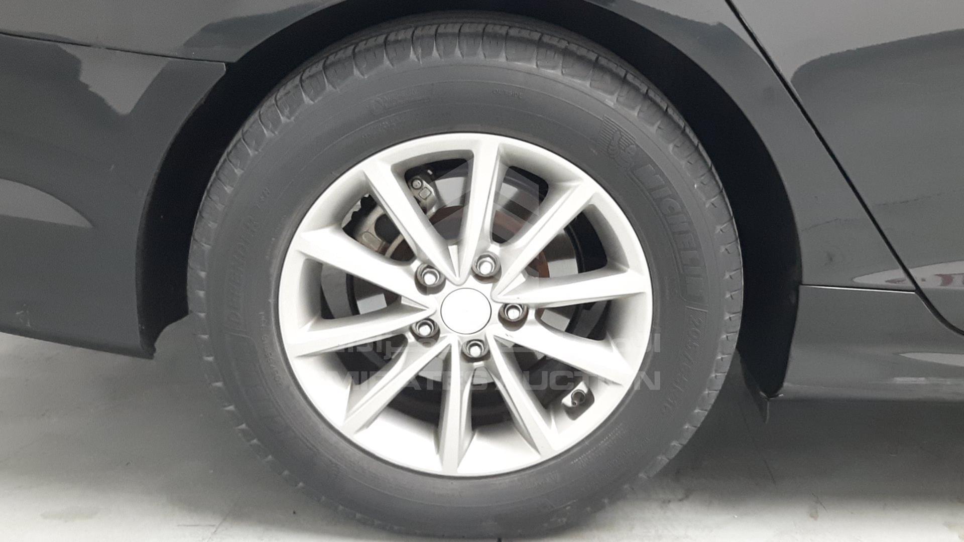 2018 HYUNDAI SONATA VIN: 5NPE24AF0JH627652