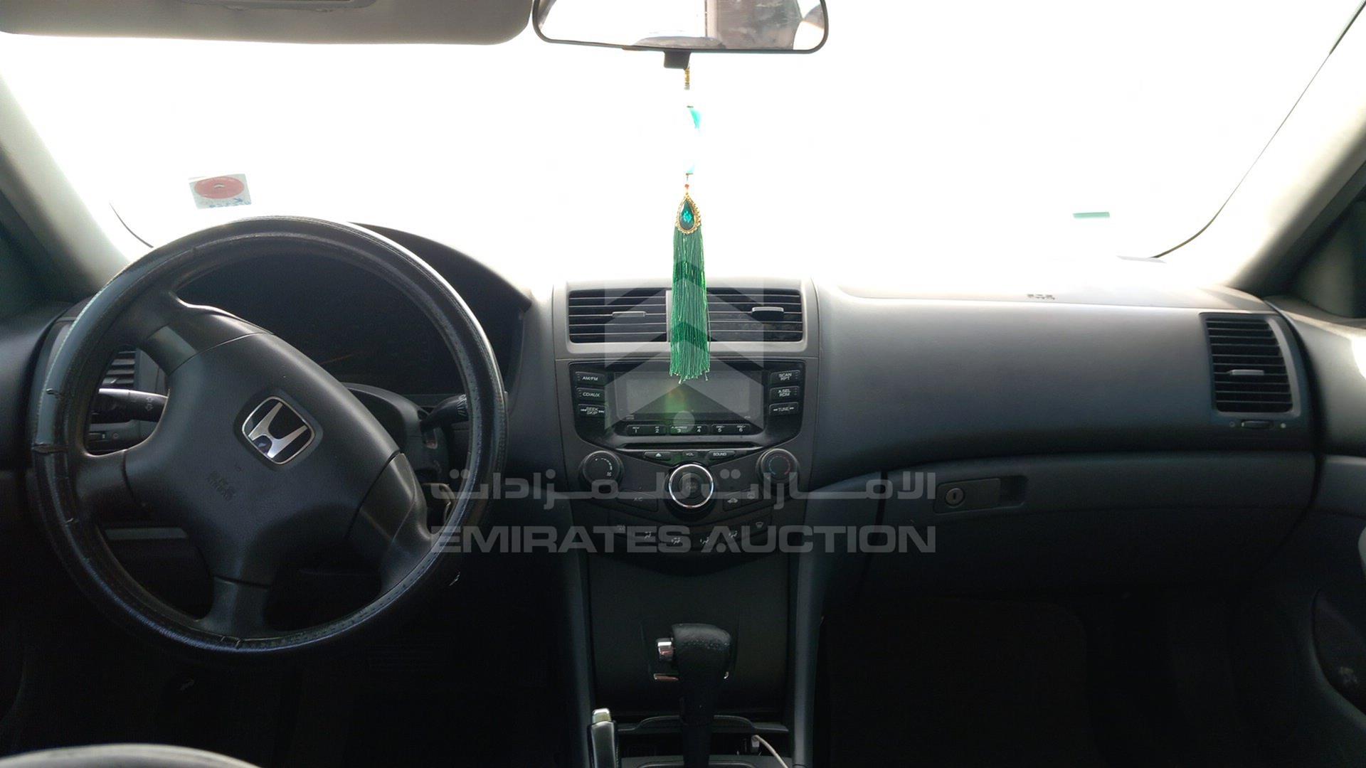 2004 HONDA ACCORD VIN: JHMCM56554C413780