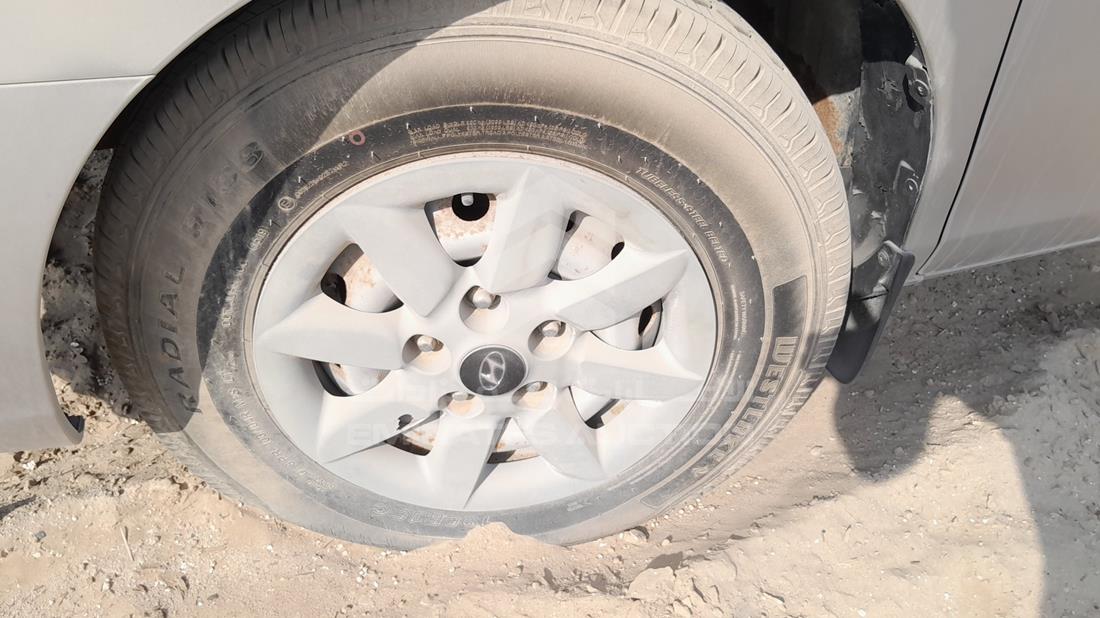 2007 Hyundai H1 — Front Left Tyre — Photo 31