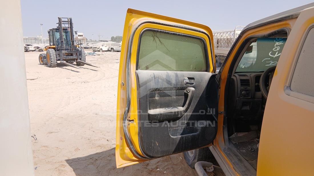 هامر اتش 3 2006 — الباب الأمامي الأيسر — صورة 10