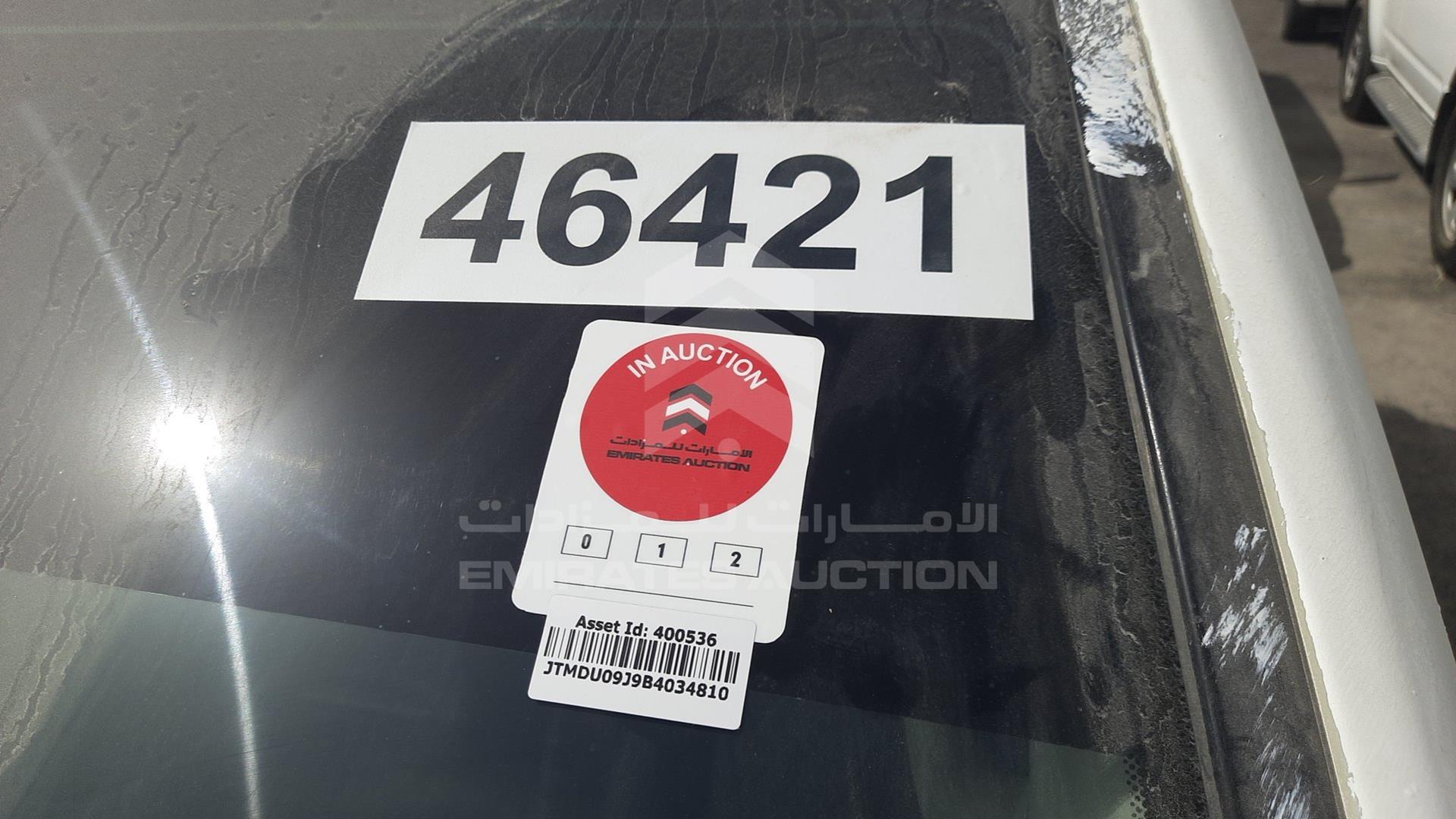 2011 TOYOTA LAND CRUISER VIN: JTMDU09J9B4034810