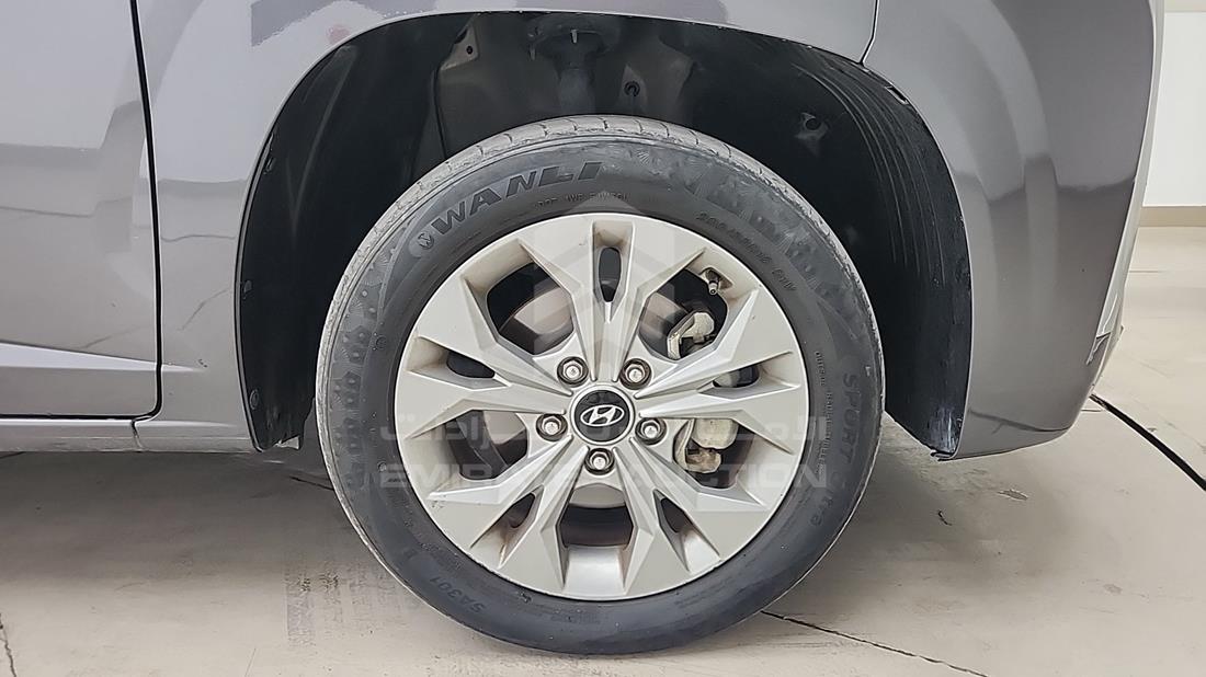2025 Hyundai Stargazer — Front Right Tyre — Photo 32