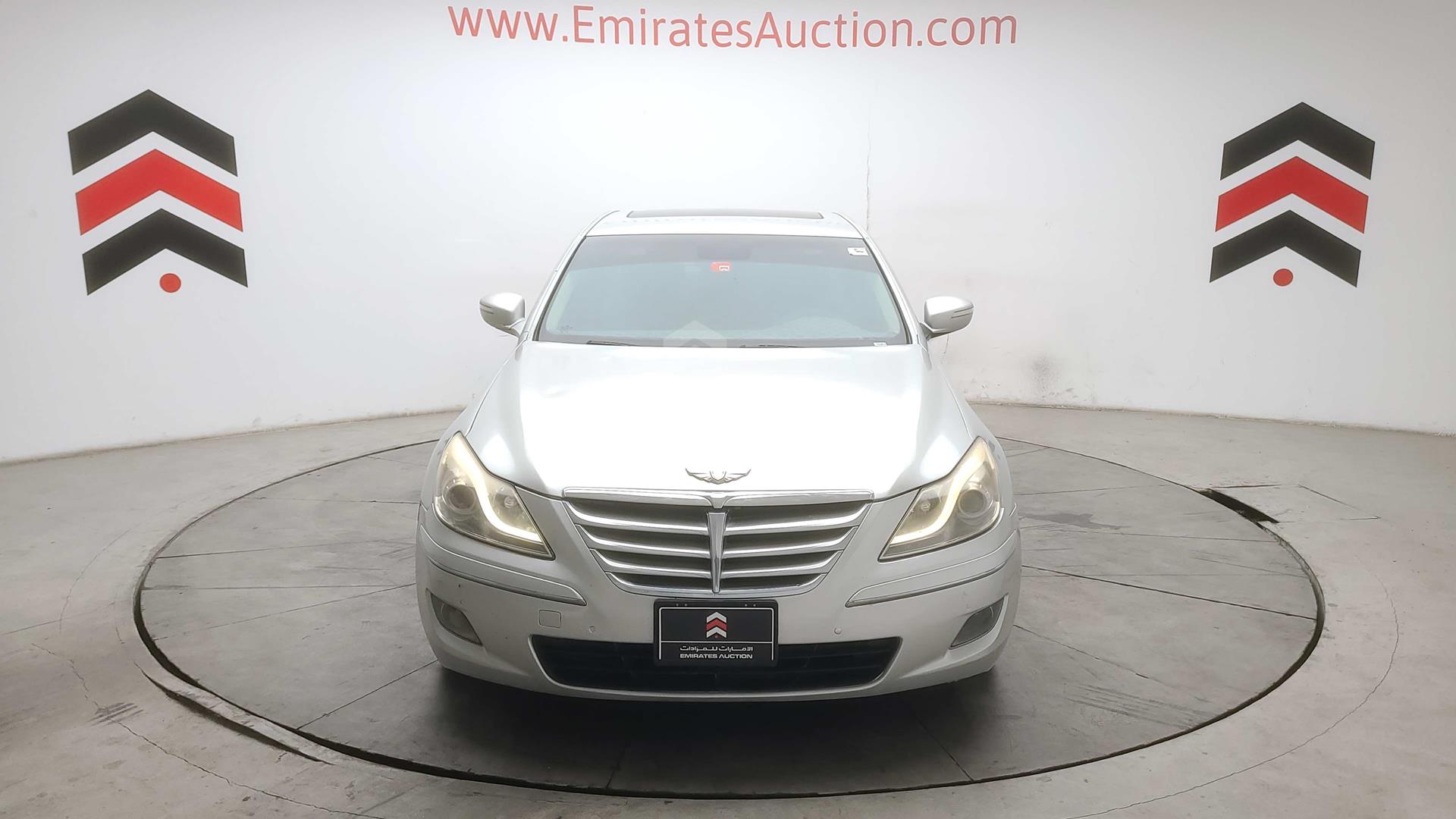 2011 HYUNDAI GENESIS VIN: KMHGC4DF3BU124072