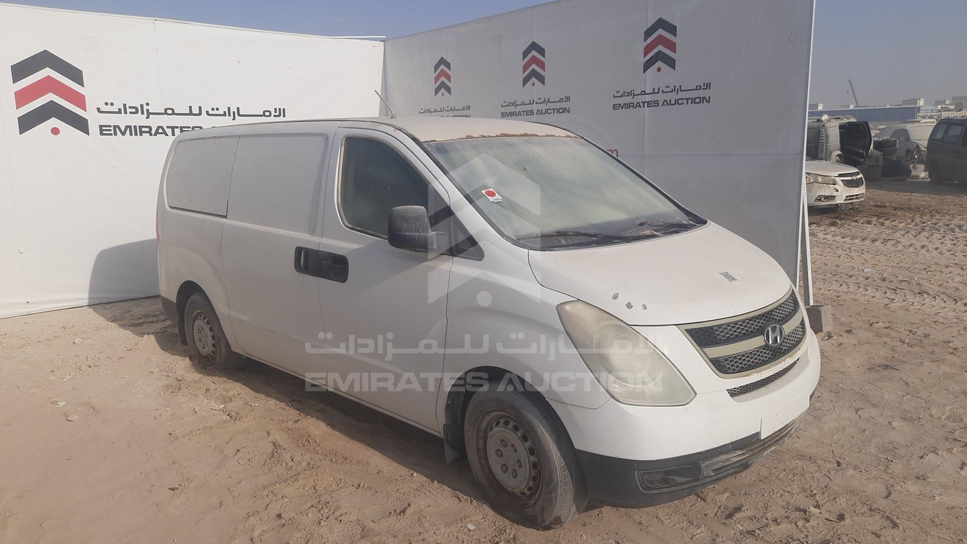 2012 HYUNDAI H1 VIN: KMHWG81RXCU430838