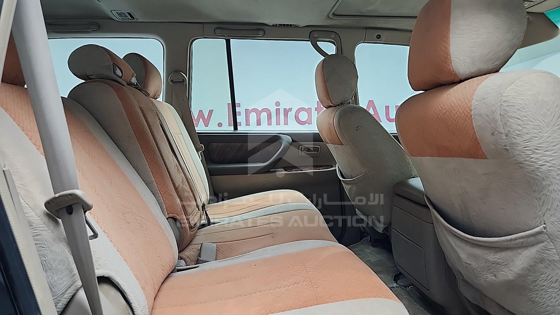 2001 TOYOTA LAND CRUISER VIN: JTEHT05J112007472