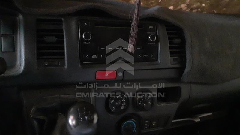 JTGJX02P1E0061717 Auction: EmiratesAuction Lot: 409501 JTGJX02P1E0061717 Toyota Hiace 2014 WHITE Photo 15