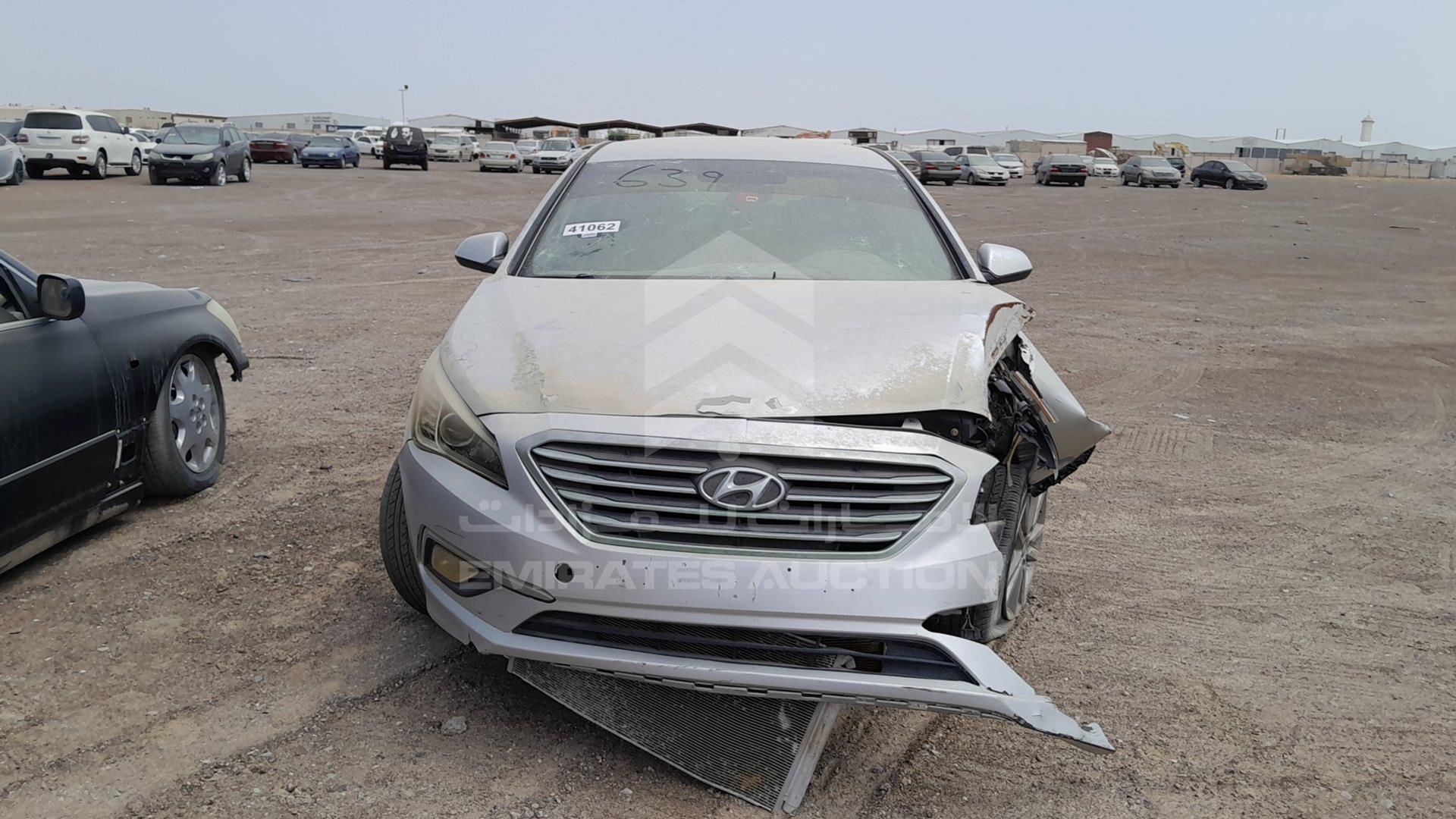 2015 HYUNDAI SONATA VIN: 5NPE24AF3FH001682
