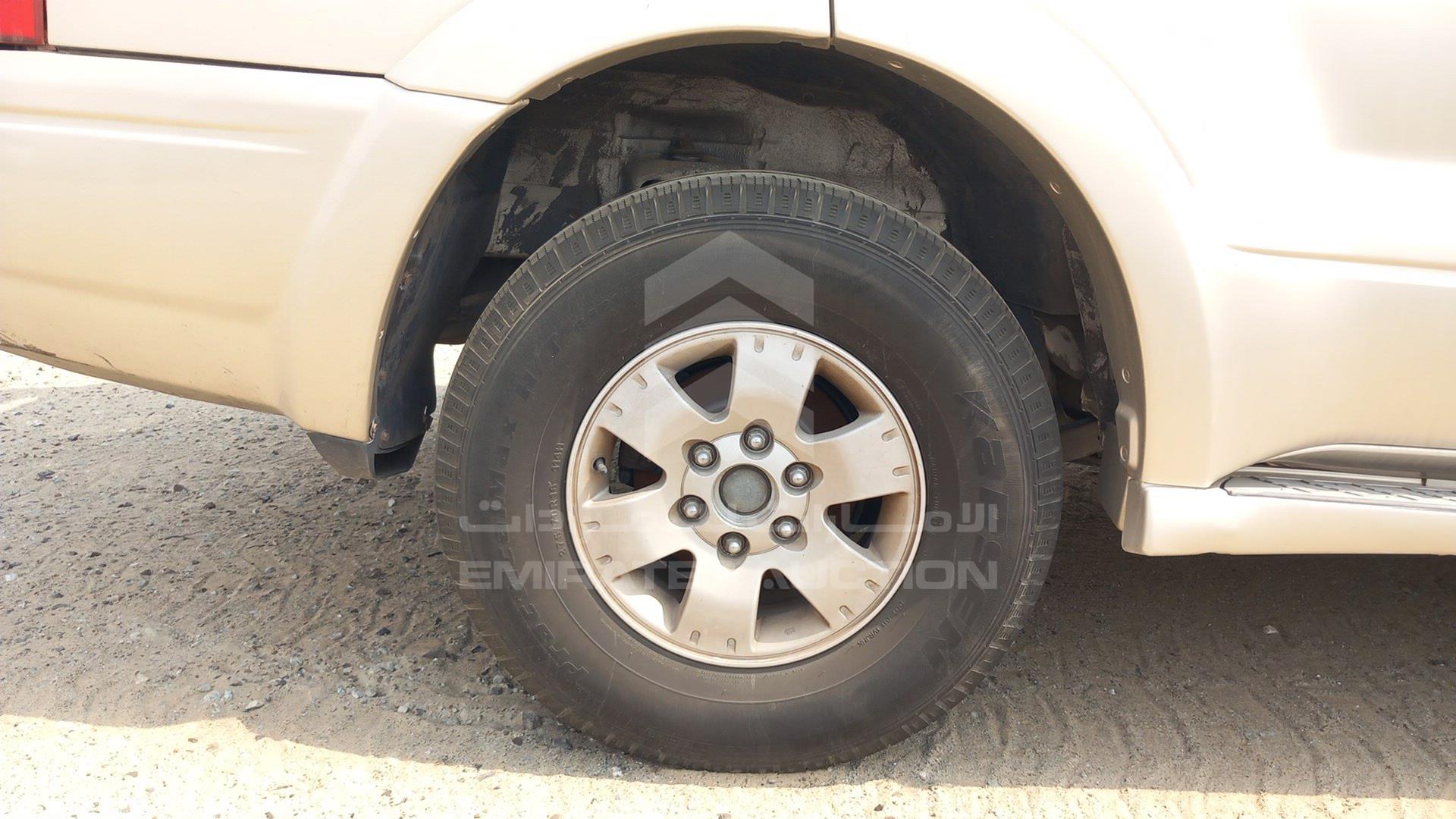 2006 MITSUBISHI PAJERO VIN: JMYLRV73W6J703225