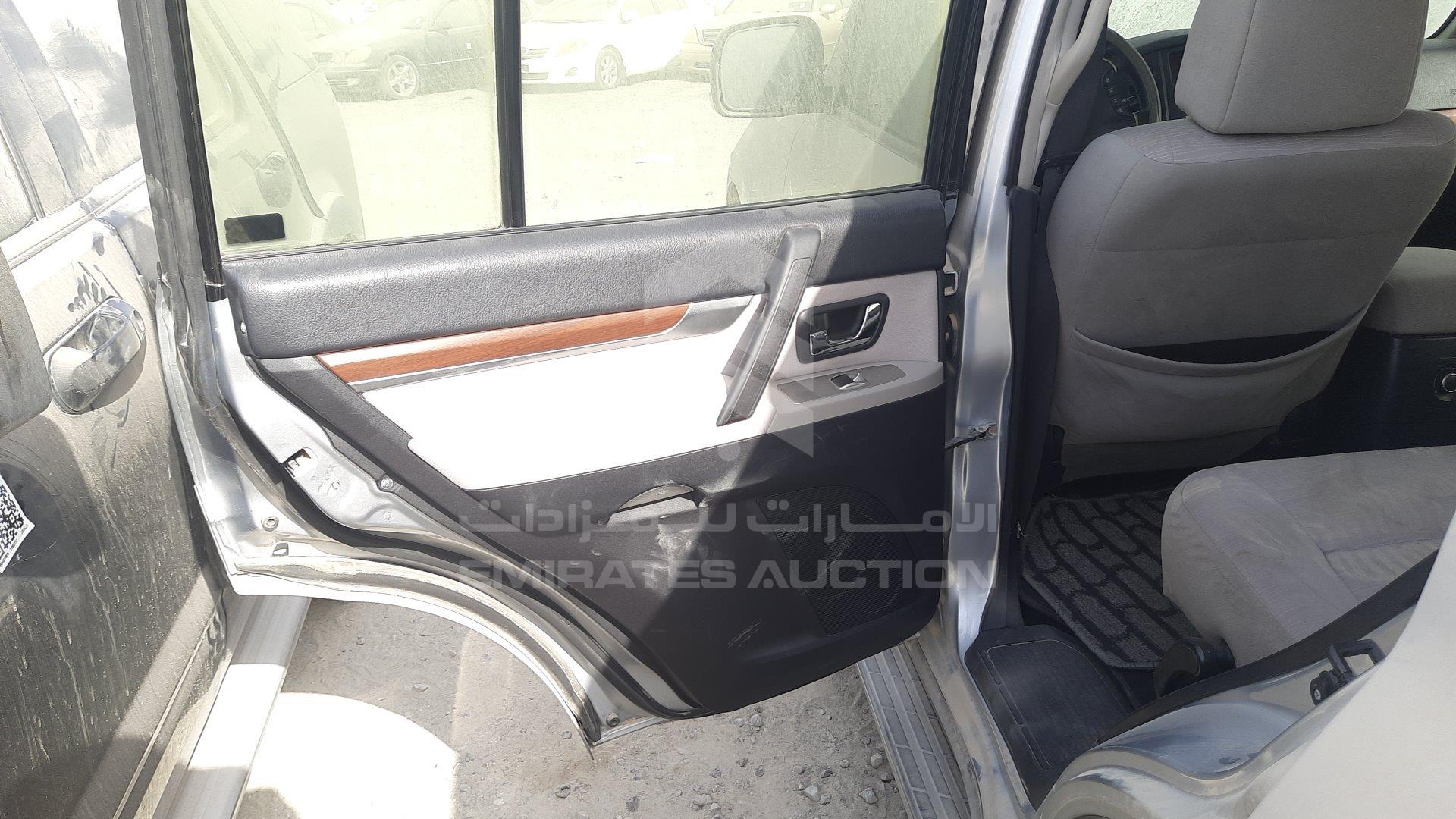 JMYLRV93W9J701087 - 2009 Mitsubishi Pajero - #425499