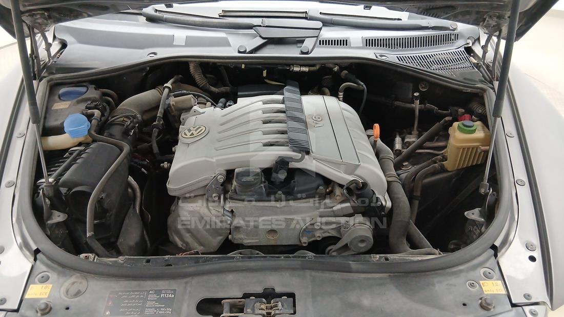 2008 Volkswagen Touareg — Engine Bay — Photo 25