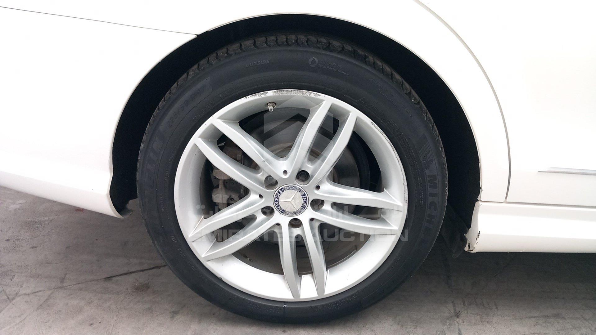 2014 MERCEDES C 300 VIN: WDDGF8AB3EG196967