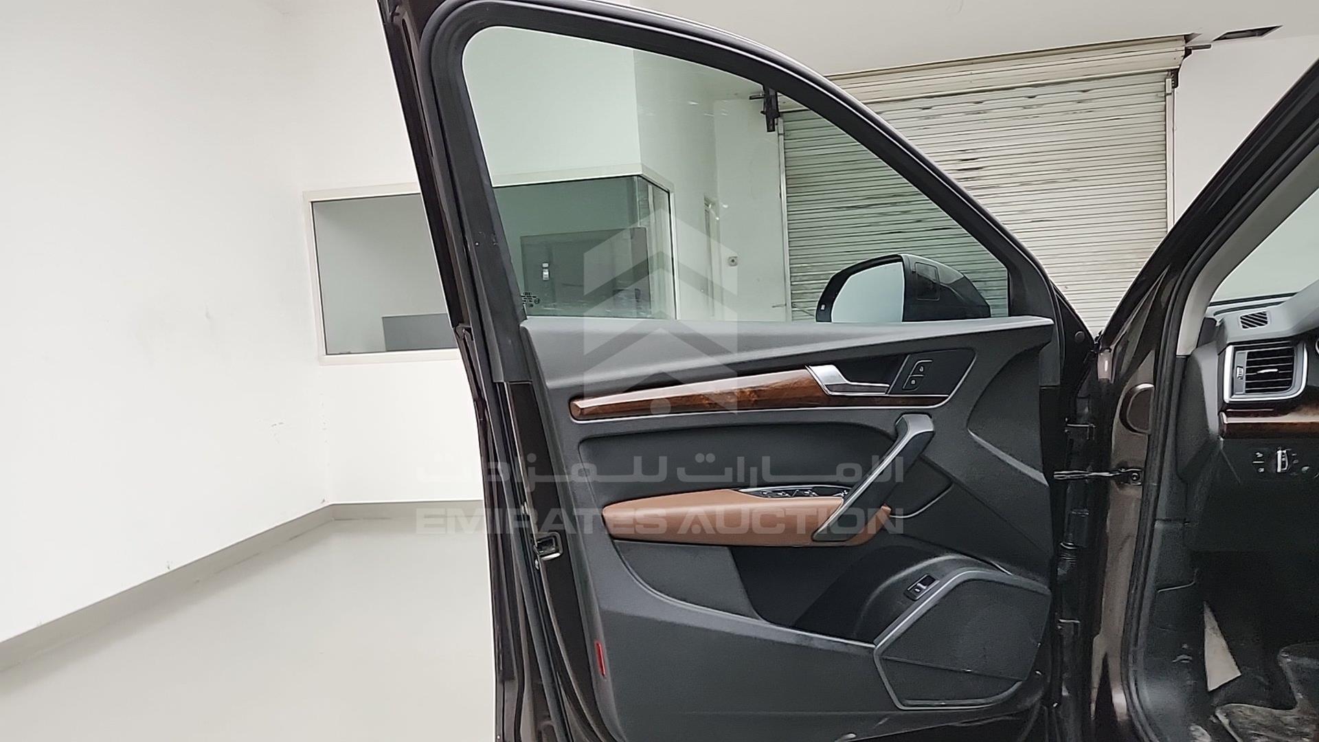 2018 AUDI Q5 VIN: WA1ZZZFY3J2134239