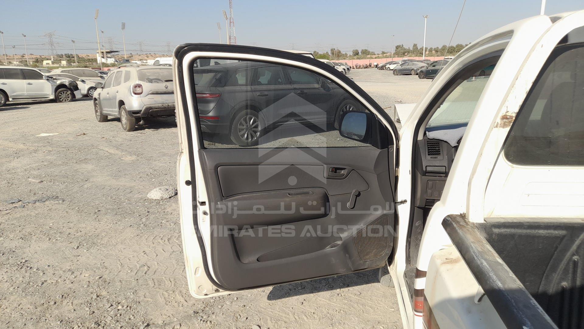 2014 TOYOTA HILUX VIN: MR0CX12G2E0121310