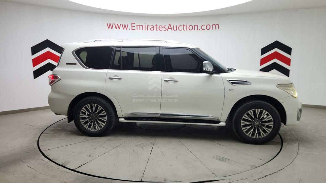 2012 Nissan Patrol — Right Full View — Photo 40