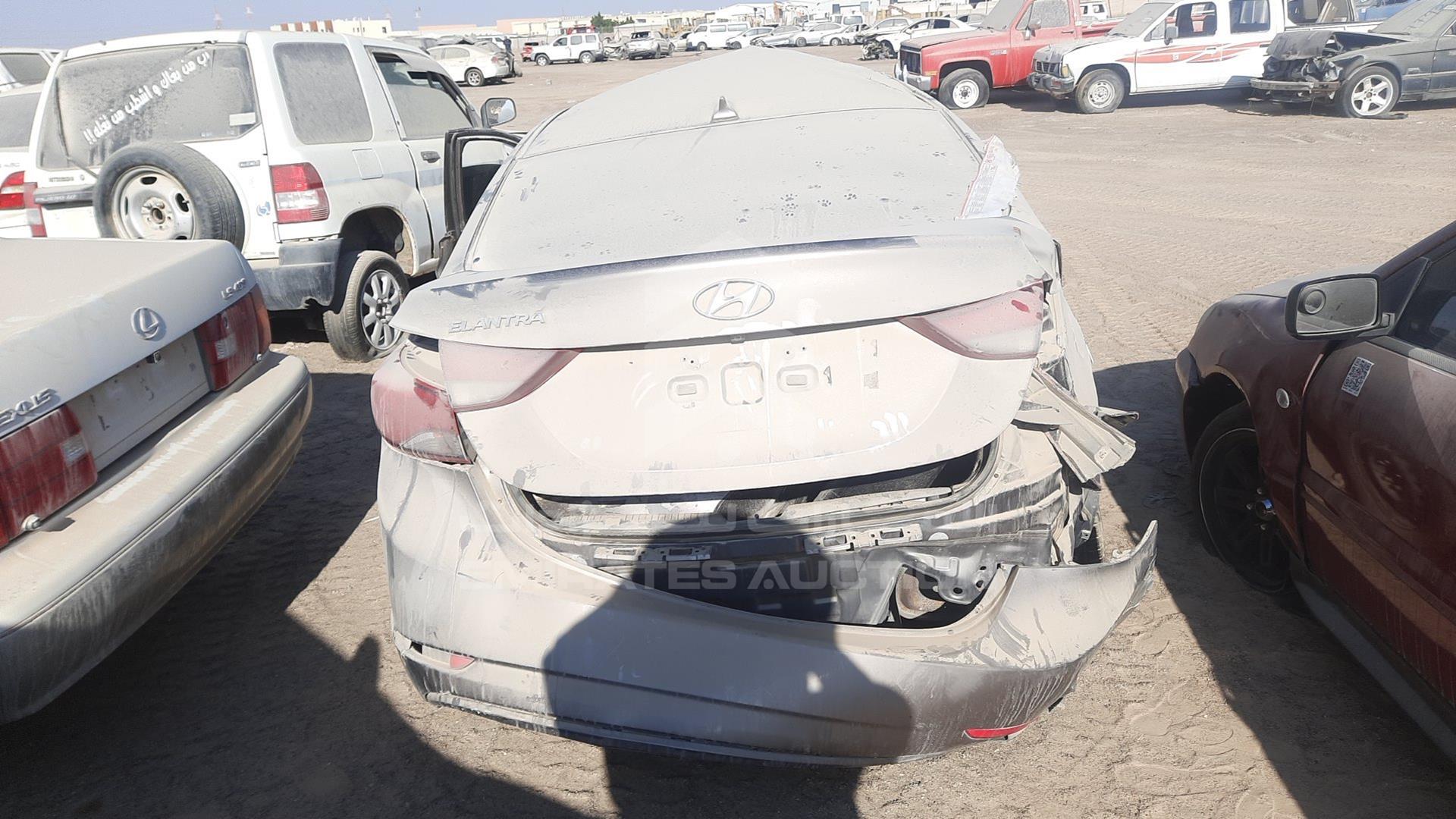 2016 HYUNDAI ELANTRA VIN: 5NPDH4AE3GH700023