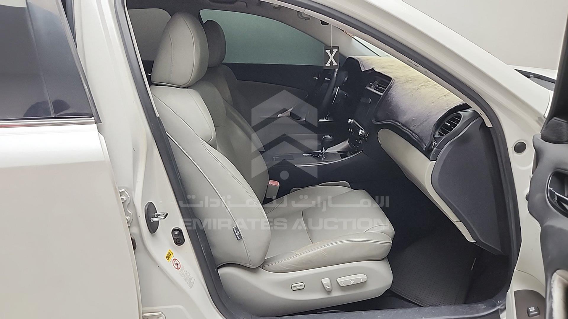 2008 LEXUS IS 250 VIN: JTHBK262X85072053