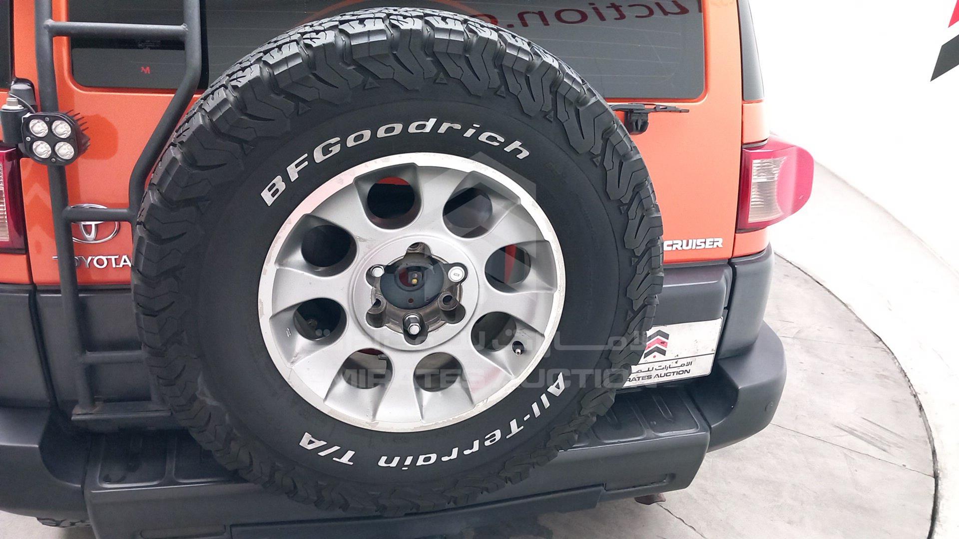 2013 TOYOTA FJ CRUISER VIN: JTEBU11F7DK151283