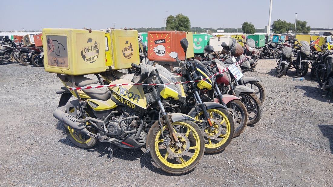 5 Motorbikes — Front Right Angle — Photo 11