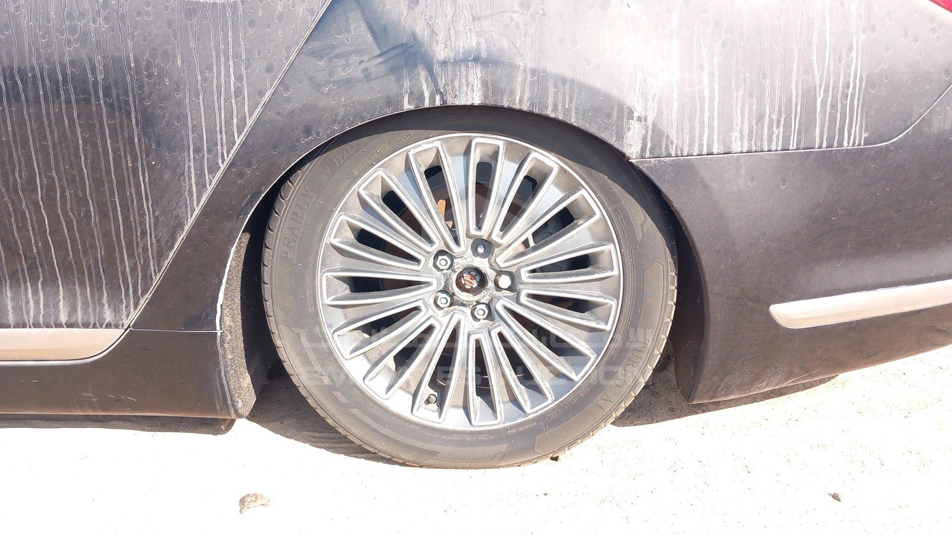 2013 KIA QUORIS VIN: KNALW4129D6007600
