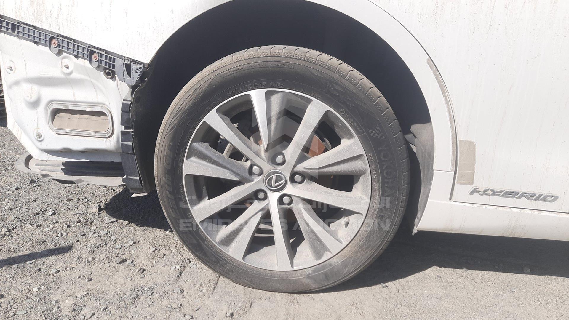 2019 LEXUS ES 300H VIN: JTHB21B16K2009631