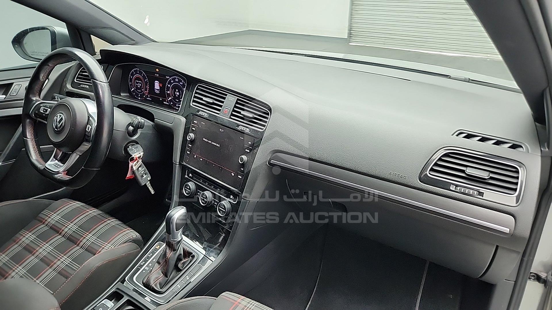 2019 VOLKSWAGEN GOLF VIN: WVWFL2AU5KW003524