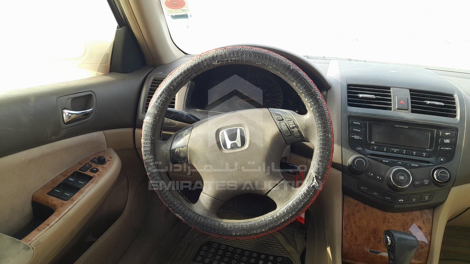 2005 HONDA ACCORD VIN: JHMCM56715C401032