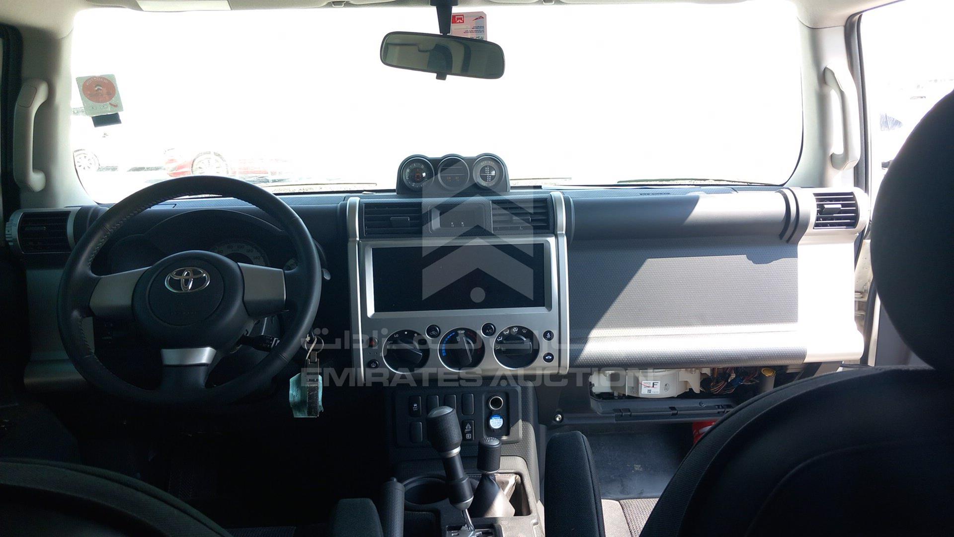 2022 TOYOTA FJ CRUISER VIN: JTEBU11F6NK266863
