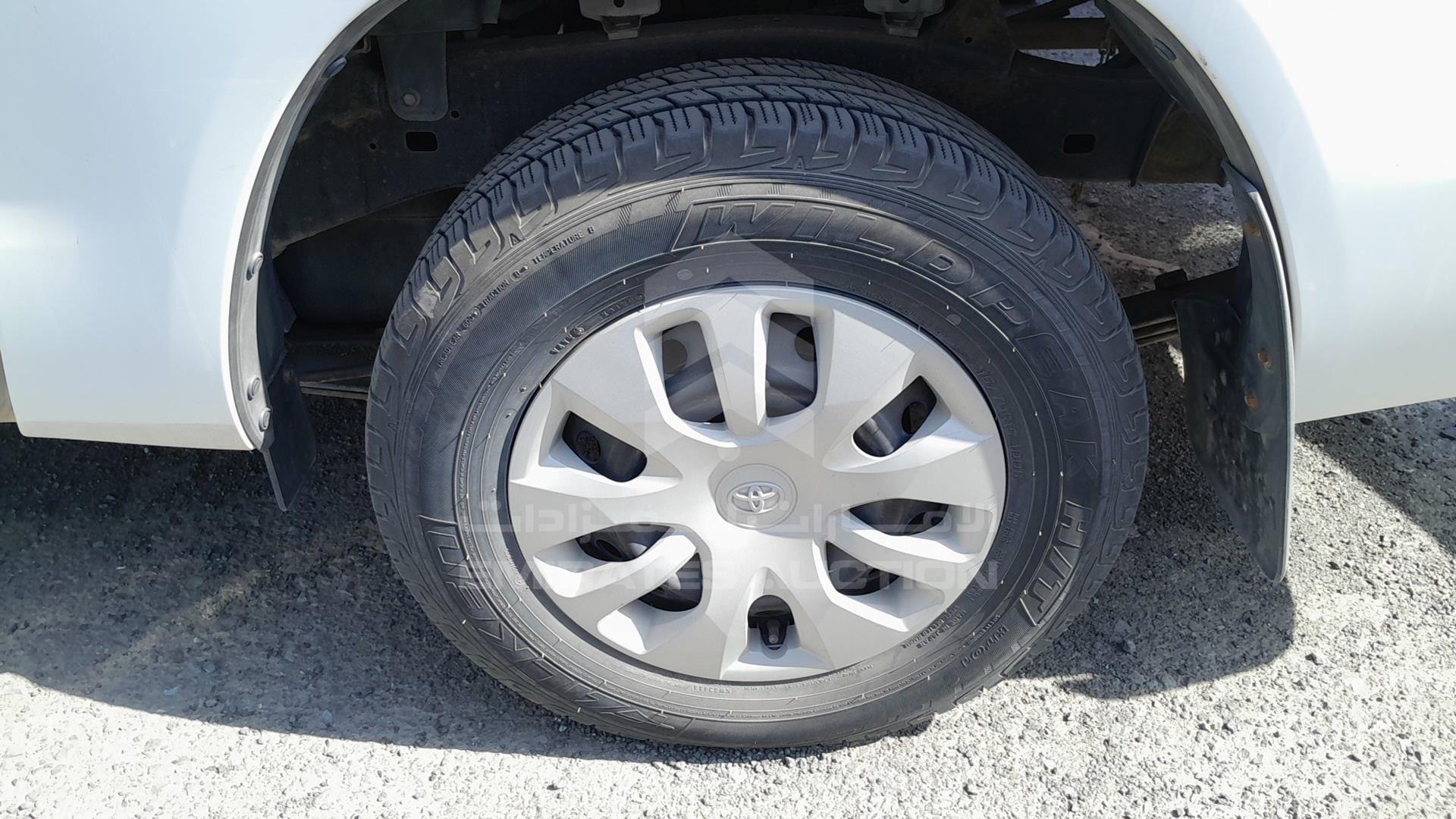 2016 TOYOTA HILUX VIN: MR0CX6CD2G0290716