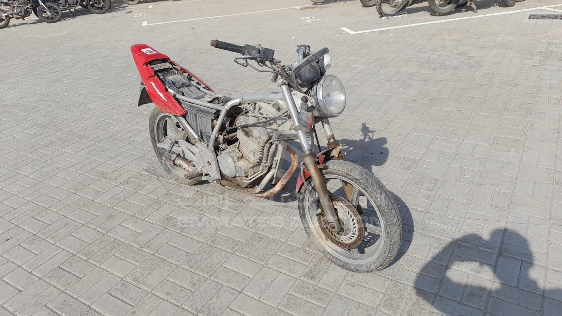 0 HONDA MOTORBIKE VIN: 9C2MC35007R300660