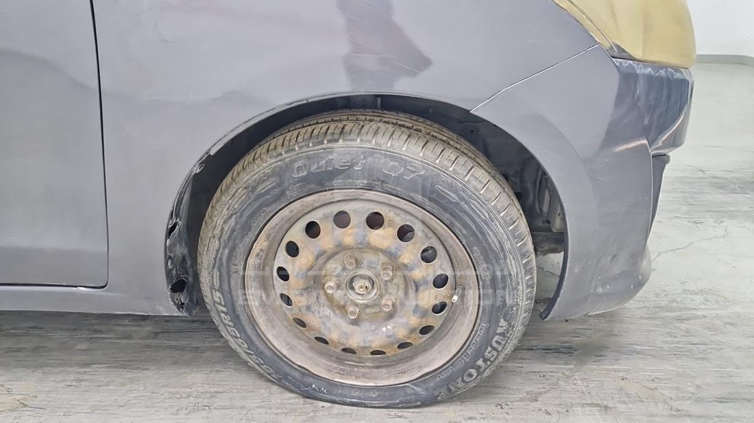 2015 Suzuki Ertiga — Front Right Tyre — Photo 39