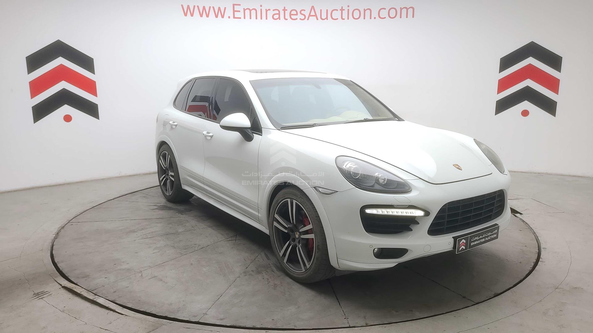 2013 PORSCHE CAYENNE VIN: WP1ZZZ92ZDLA70062