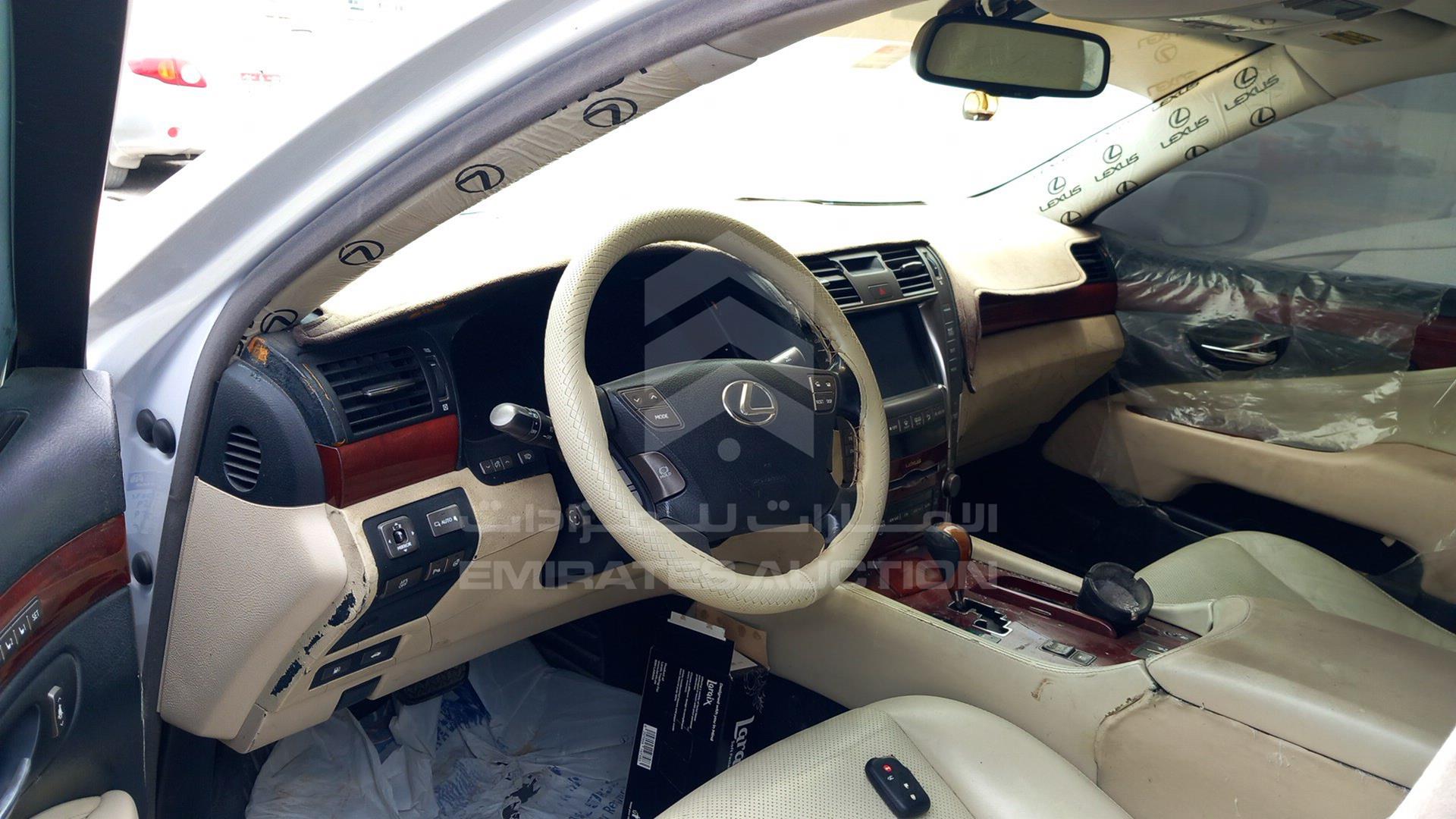 2008 LEXUS --- VIN: JTHBL46F685066911