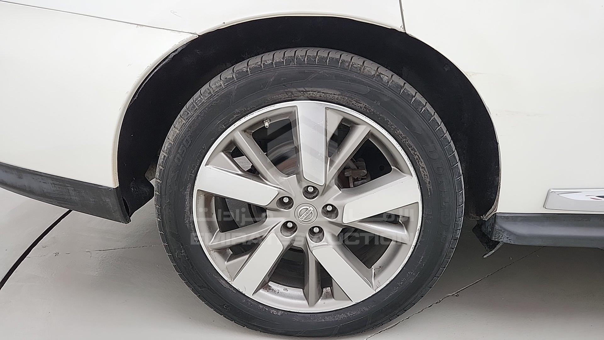 2015 NISSAN PATHFINDER VIN: 5N1AR2M52FC629449