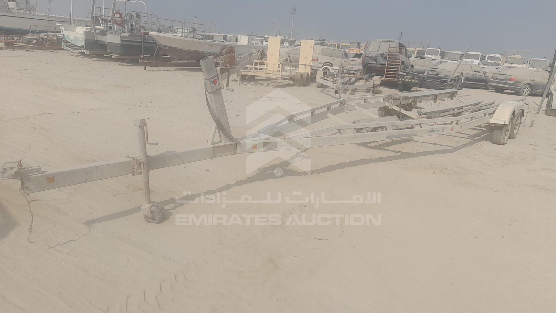 2015 TRAILER LOCAL VIN: D061680DXBTRAILER