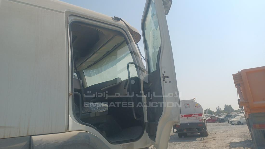 2014 Renault 440 — Front Right Door — Photo 21