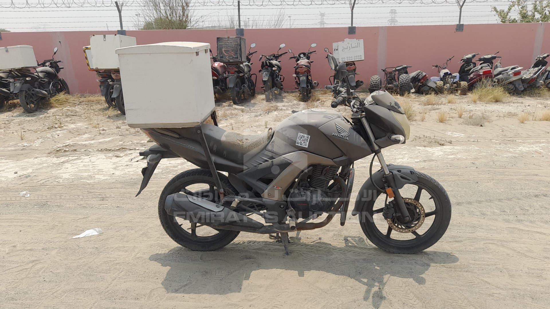 2016 HONDA UNICORN VIN: ME4KC2033G8004095