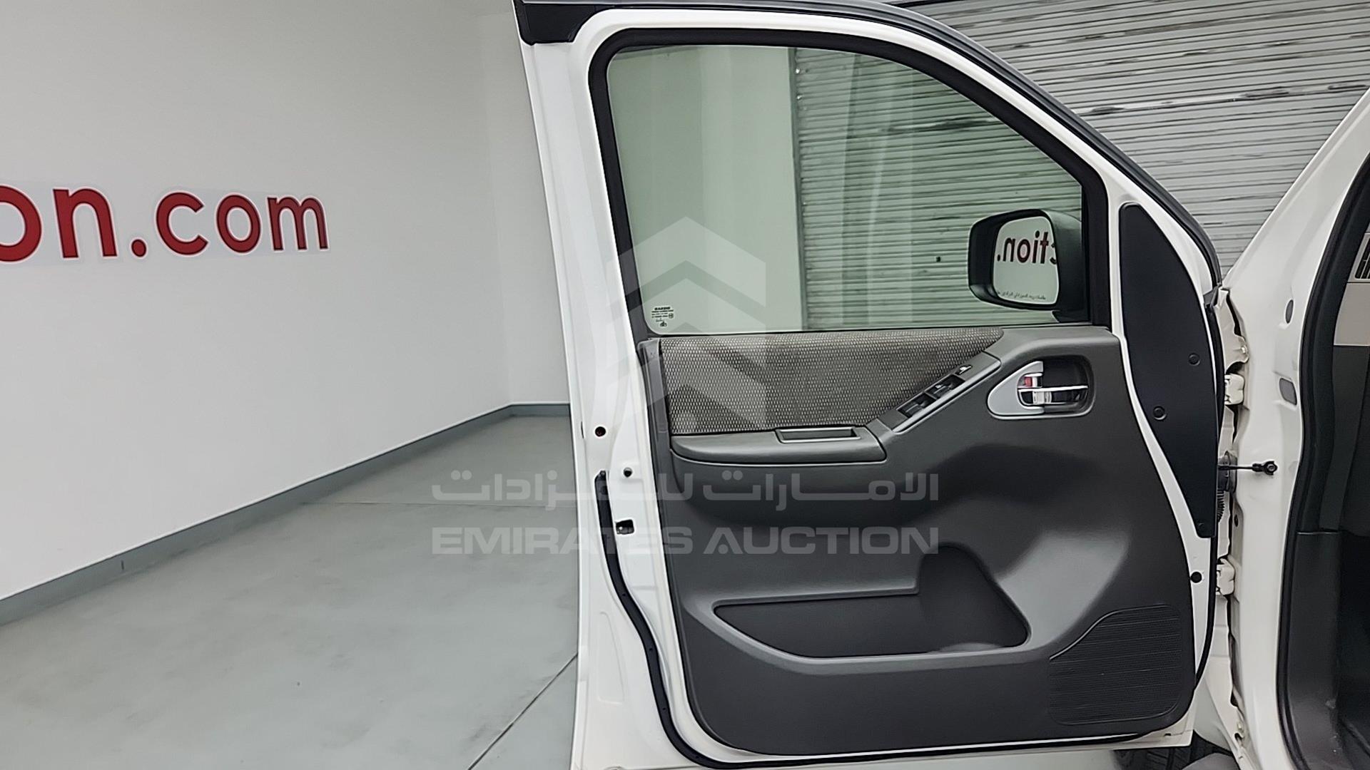 2015 NISSAN PATHFINDER VIN: VSKLR11A2FA568140
