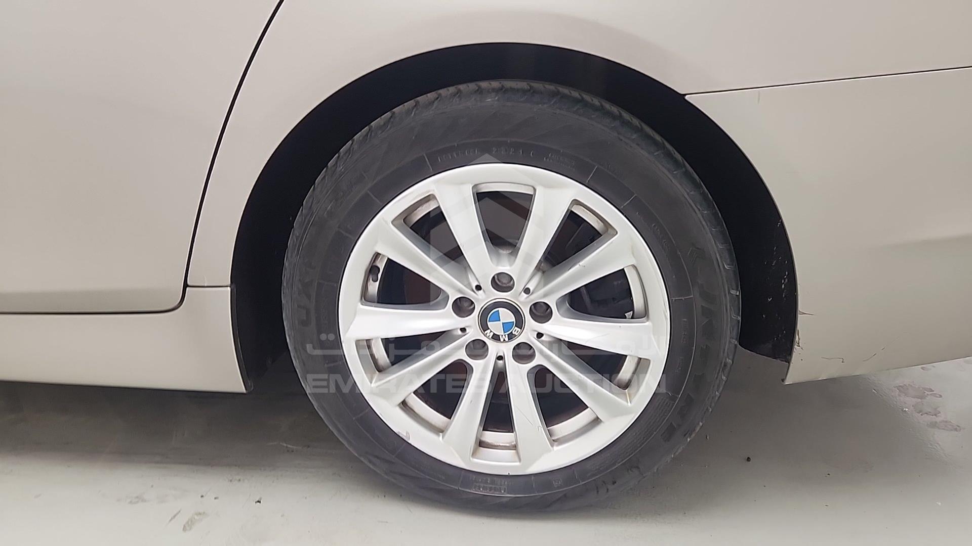 2013 BMW 528 VIN: WBAXG3107DDW40101