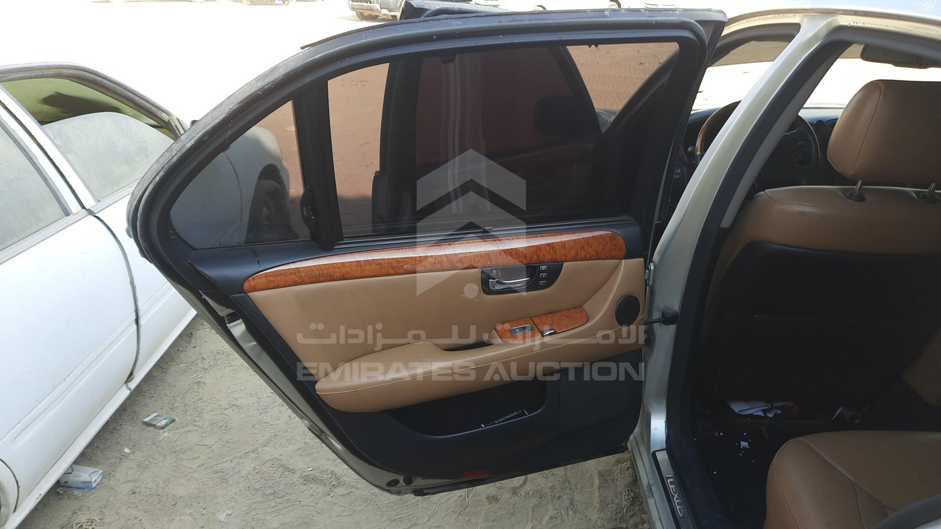 0 LEXUS LS 430 VIN: JTHBN30F600067684