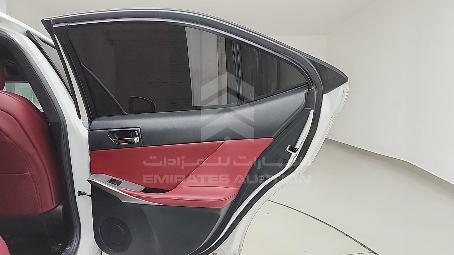 2015 LEXUS IS 350 VIN: JTHBE5D22F5014818