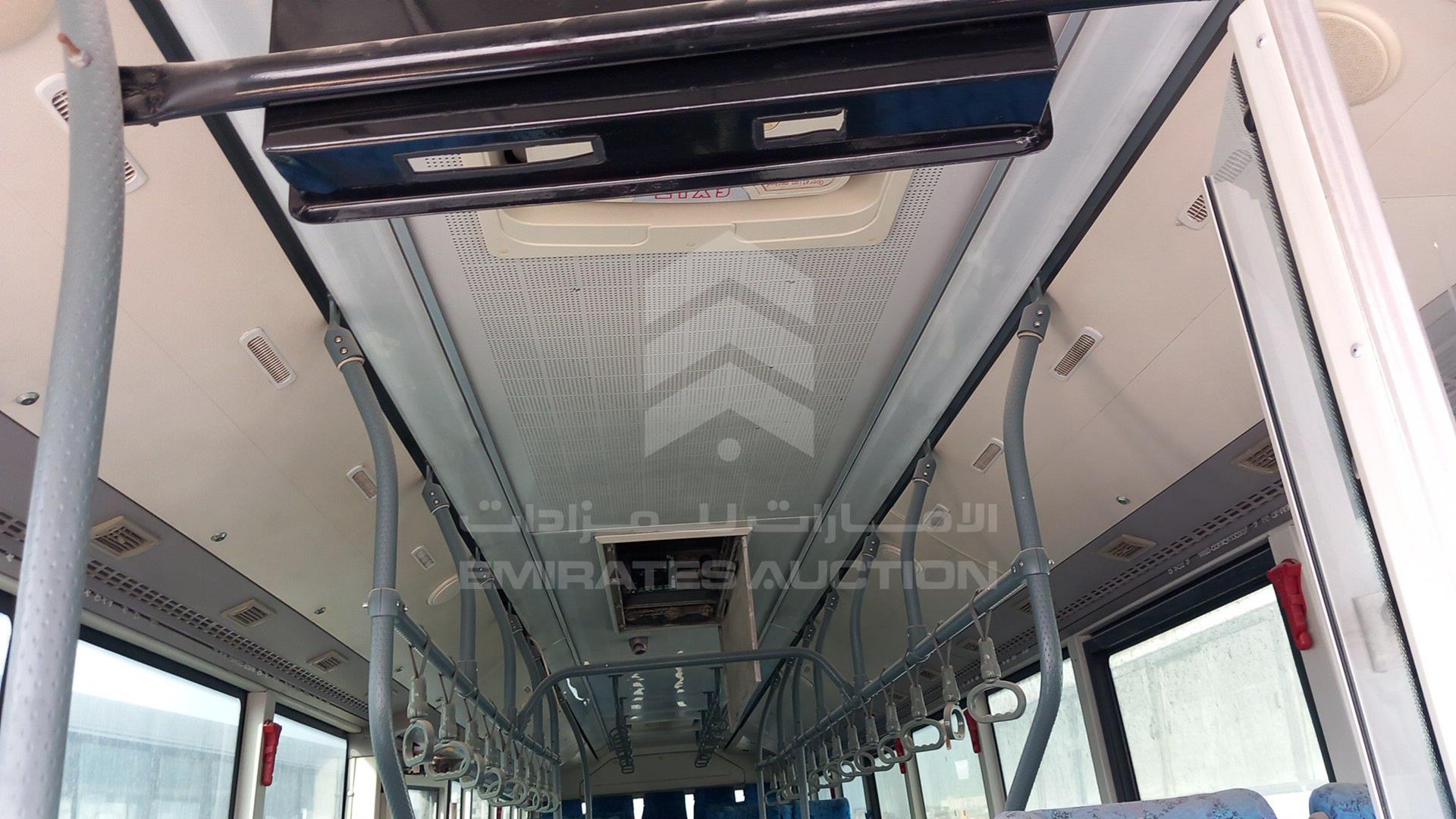 2017 FOTON BUS VIN: LVCB4LED6HG052177