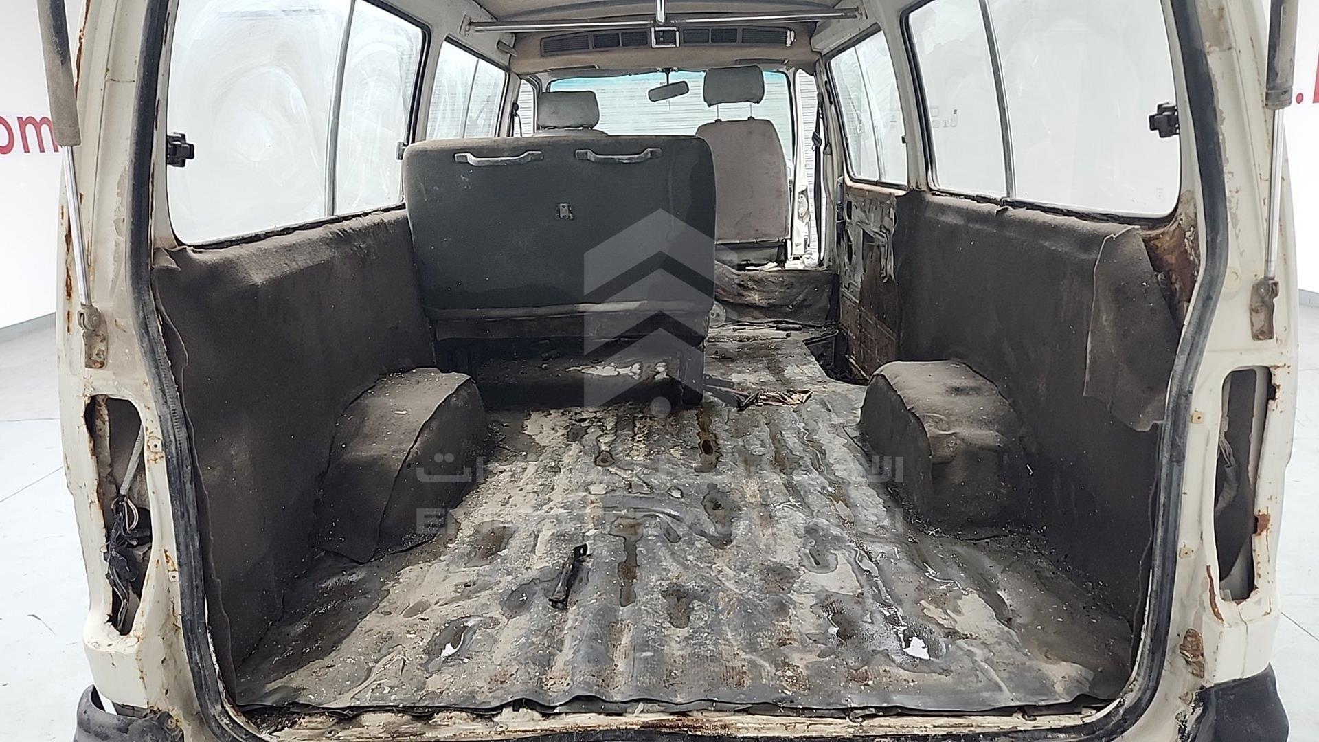 1996 TOYOTA HIACE VIN: RZH1150002818
